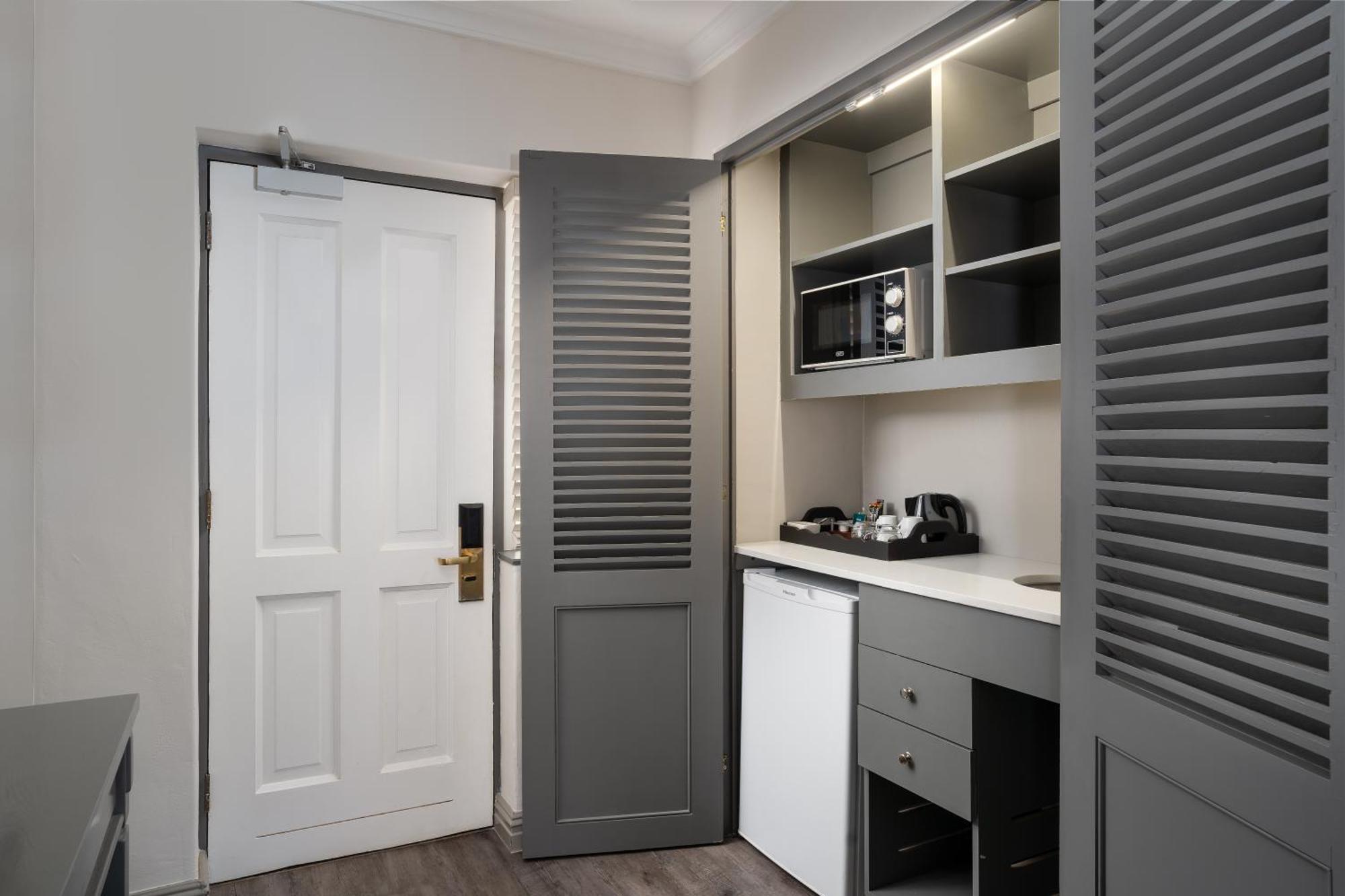 Protea Hotel By Marriott Cape Town Mowbray Extérieur photo