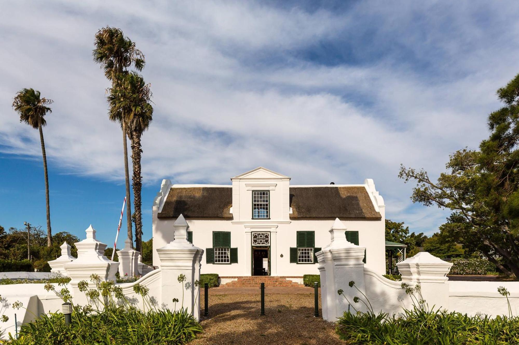Protea Hotel By Marriott Cape Town Mowbray Extérieur photo